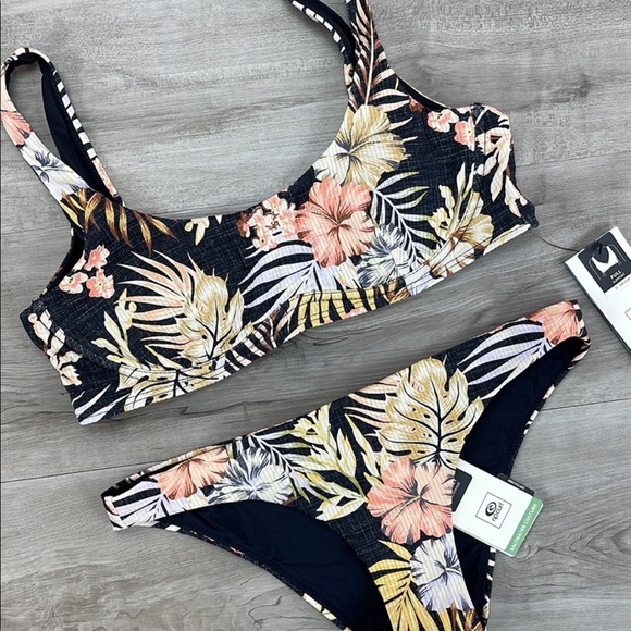 ☀️RIP CURL☀️ PARADISE CALLING UP TO A D-DD PARADISE CALLING CHEEKY BIKINI - Picture 6 of 16